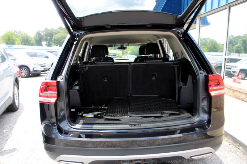 Volkswagen Atlas 3.6L V6 SE w/Technology FWD 2019