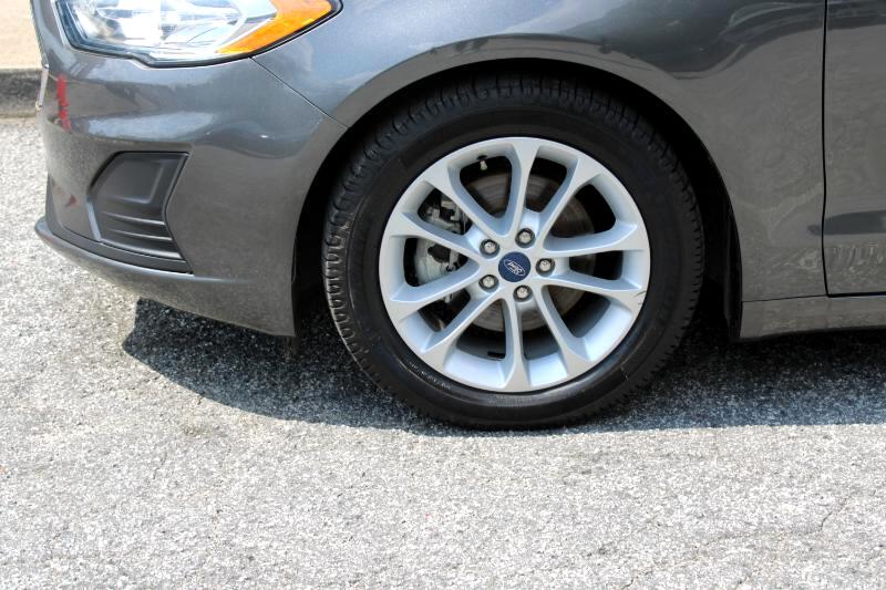 Ford Fusion SE FWD 2019
