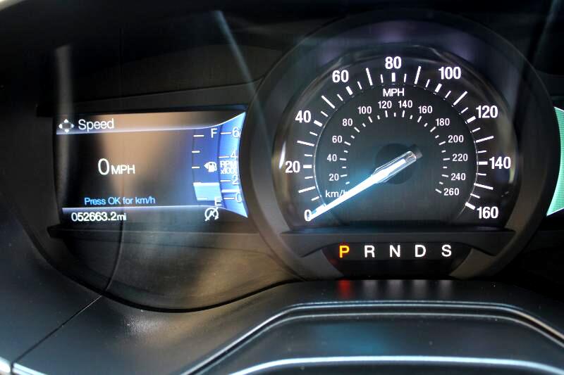 Ford Fusion SE FWD 2019