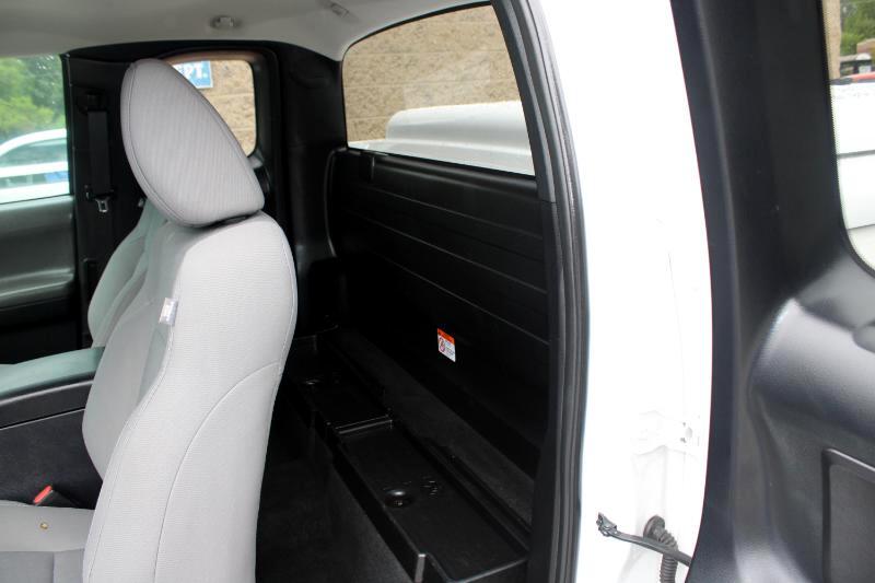 Toyota Tacoma 2WD SR Access Cab 6' Bed I4 AT (Natl) 2020