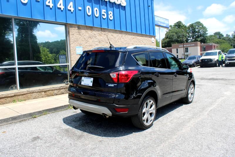 2019 Ford Escape Titanium photo 3