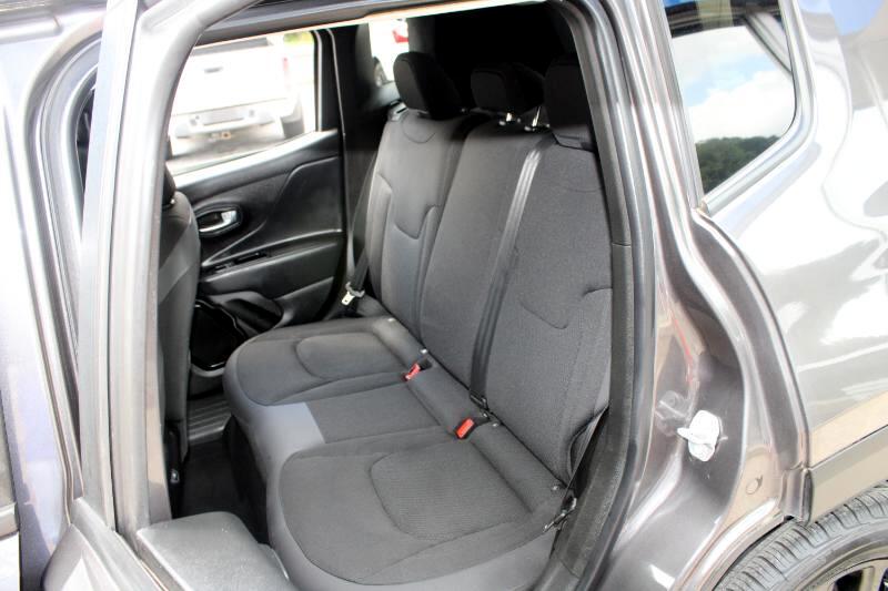 2018 Jeep Renegade Latitude North Edition photo 14