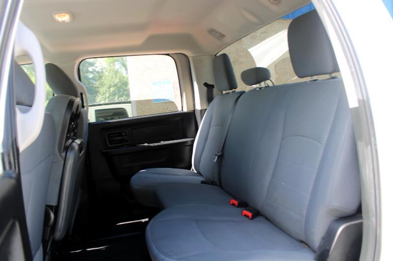 2017 Ram 2500 Tradesman photo 13
