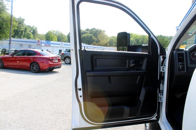 2017 Ram 2500 Tradesman photo 15