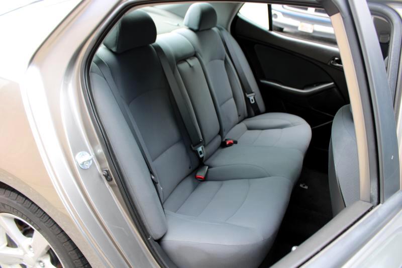 Kia Optima 4dr Sdn LX 2015