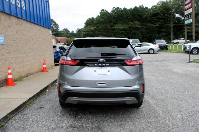 2021 Ford Edge SEL photo 4