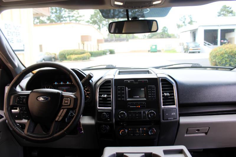 2016 Ford F-150 XLT photo 6