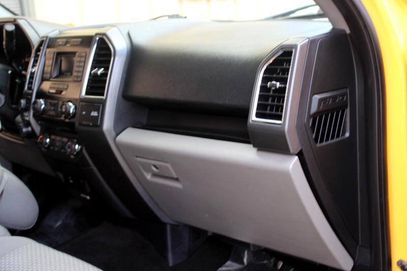 2016 Ford F-150 XLT photo 12