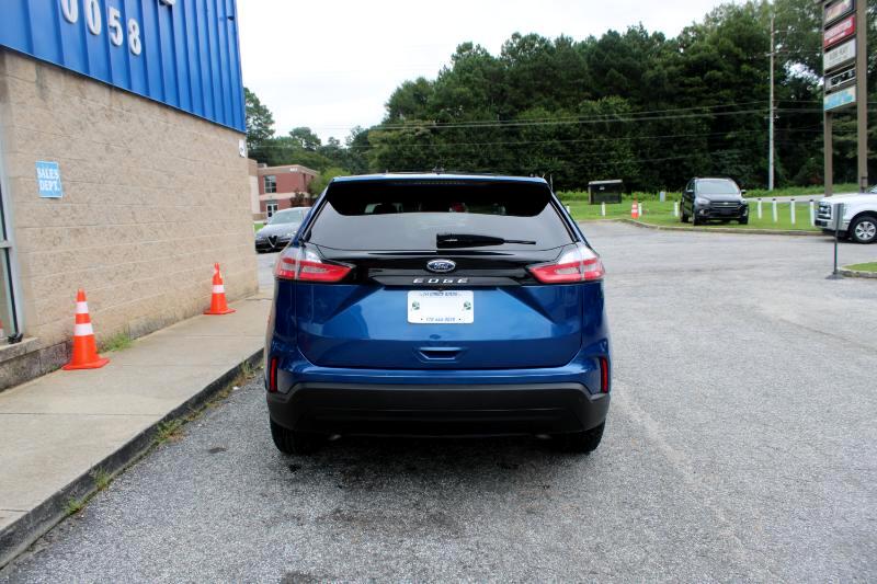 2021 Ford Edge SE photo 4