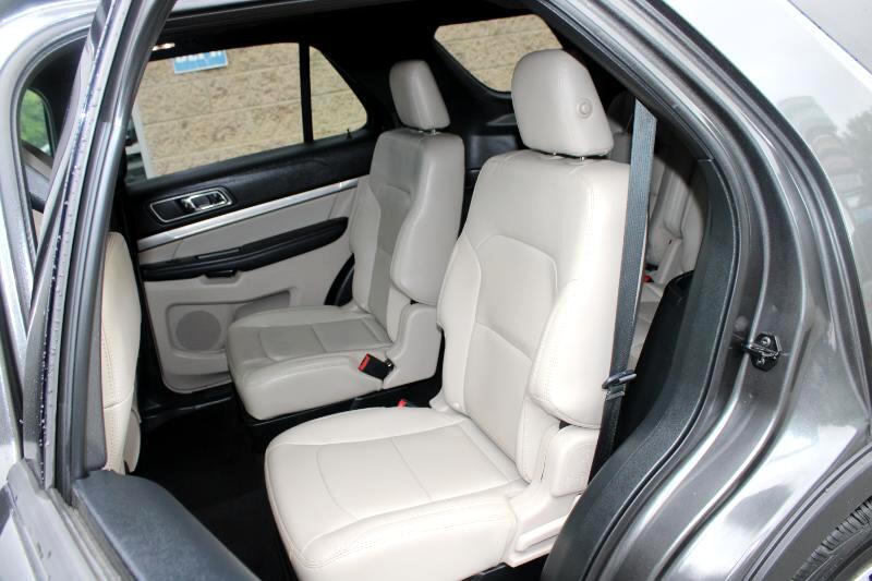 Ford Explorer XLT FWD 2019