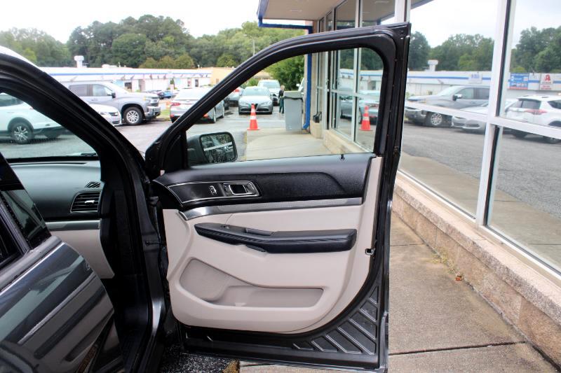 Ford Explorer XLT FWD 2019