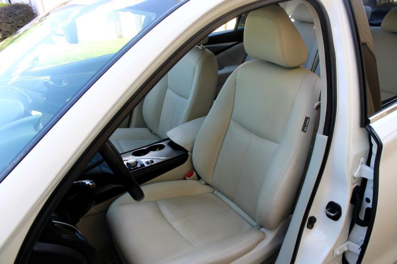 2017 Infiniti Q50 3.0t Signature Edition photo 10
