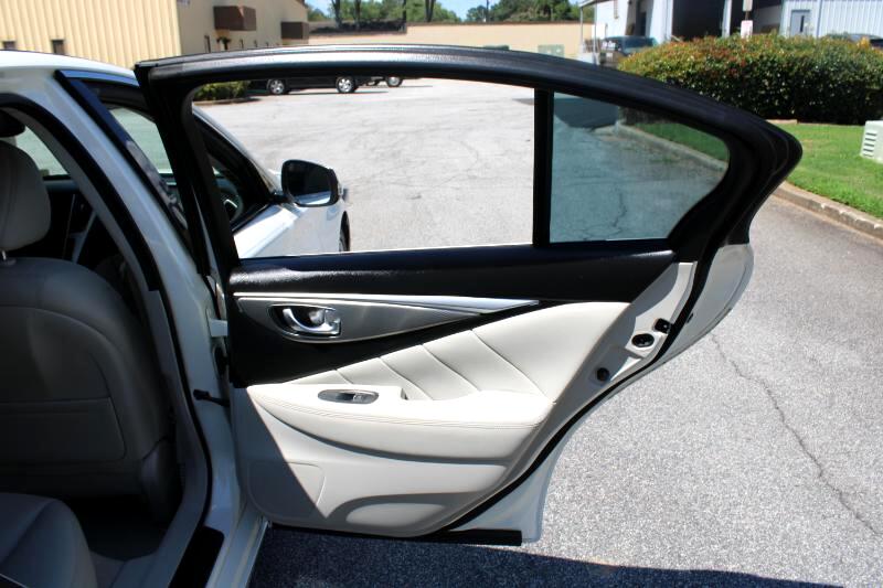 2017 Infiniti Q50 3.0t Signature Edition photo 18