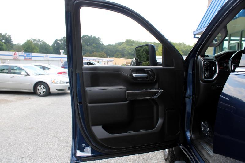 Chevrolet Silverado 2500HD 4WD Crew Cab 159" LTZ 2023
