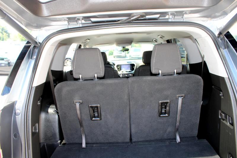 2021 Gmc Acadia SLE photo 15