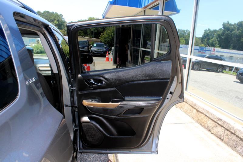 2021 Gmc Acadia SLE photo 19