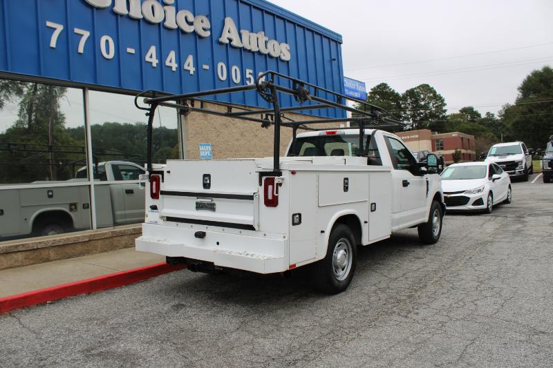 Ford Super Duty F-350 SRW XLT 2WD Reg Cab 8' Box 2019