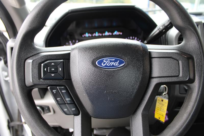 Ford Super Duty F-350 SRW XLT 2WD Reg Cab 8' Box 2019