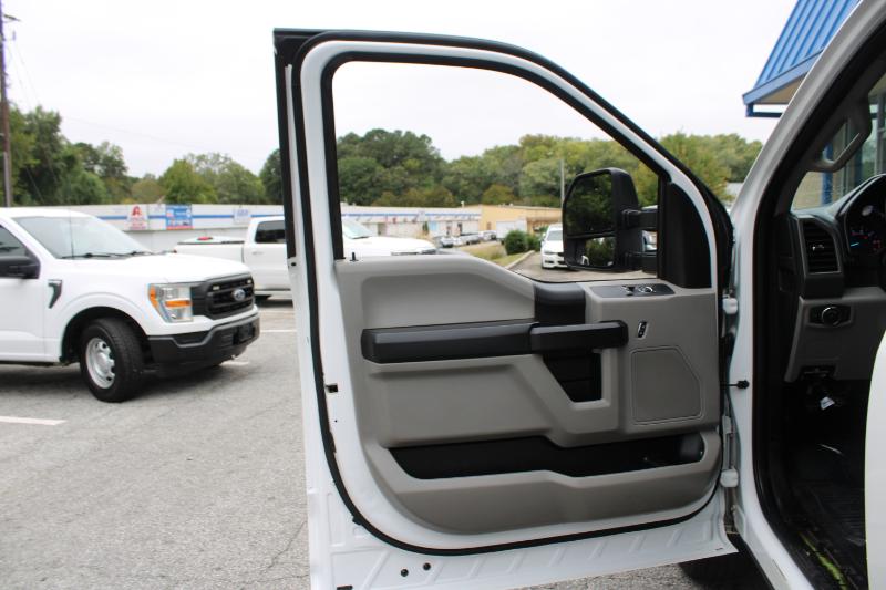 Ford Super Duty F-350 SRW XLT 2WD Reg Cab 8' Box 2019