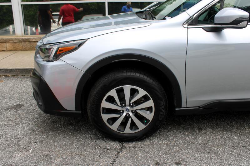 2022 Subaru Outback Premium photo 21