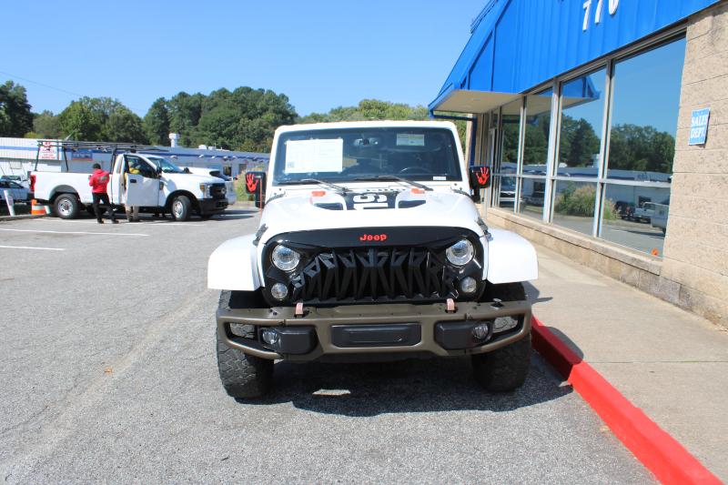 2017 Jeep Wrangler Unlimited Anniversary Edition photo 2