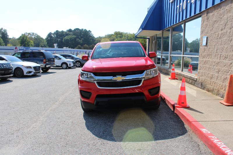 2018 Chevrolet Colorado LT photo 2