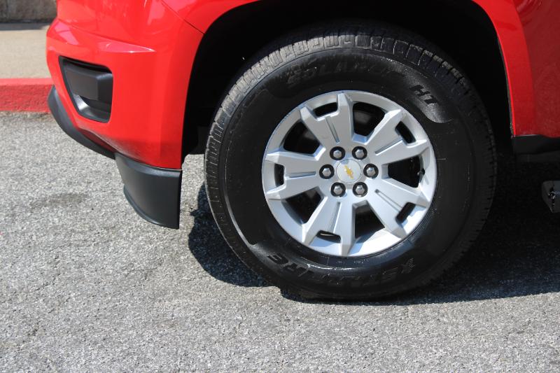 2018 Chevrolet Colorado LT photo 21