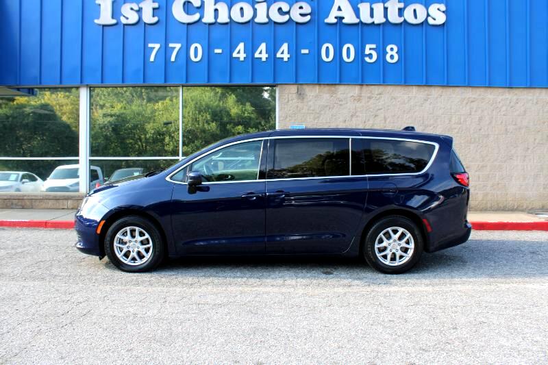 2020 Chrysler Voyager LX photo 7