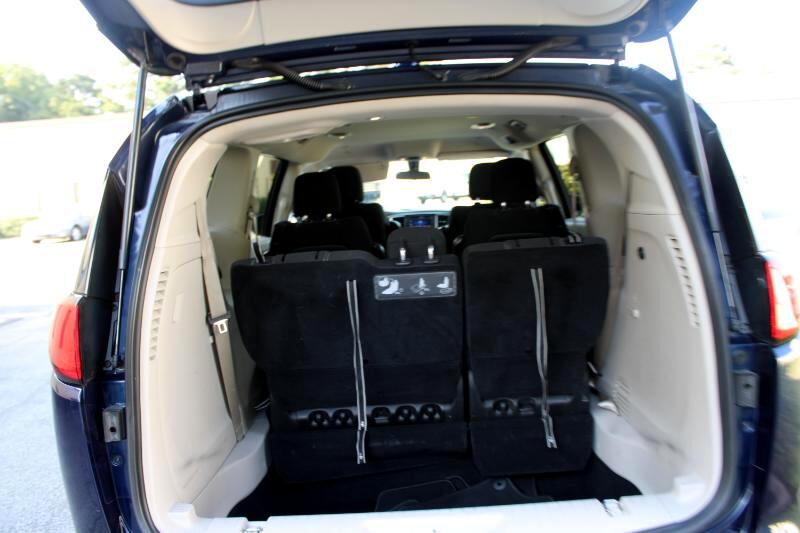 2020 Chrysler Voyager LX photo 16