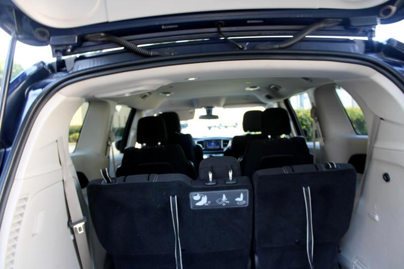 2020 Chrysler Voyager LX photo 17