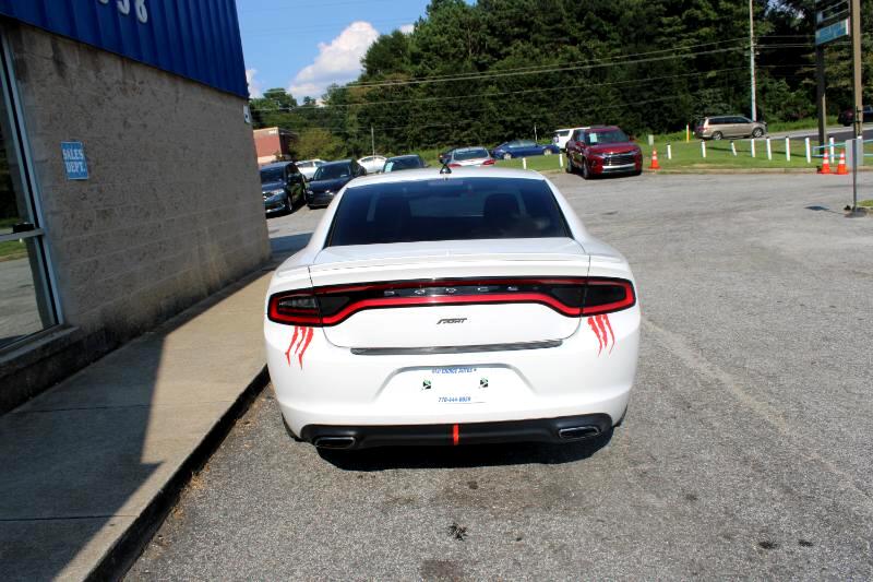 2015 Dodge Charger SXT photo 4