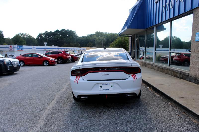 2015 Dodge Charger SXT photo 5