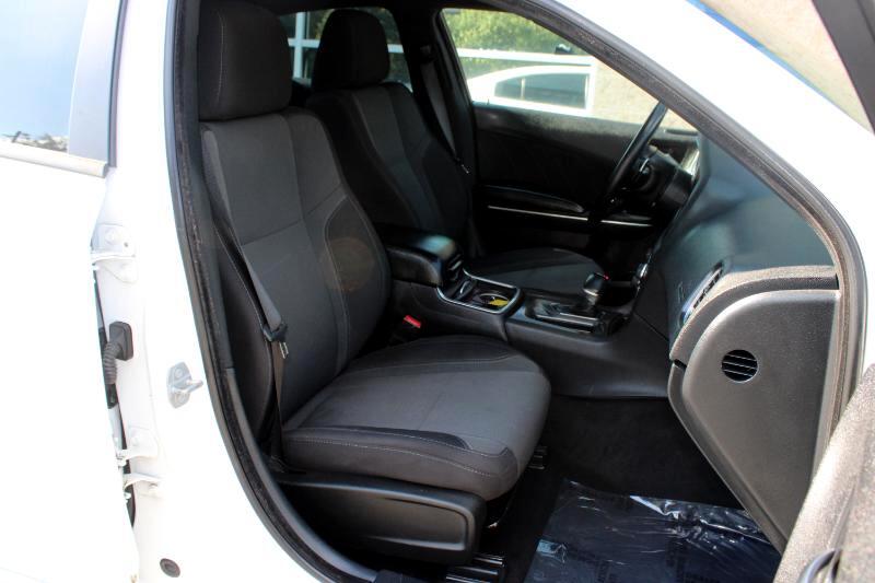 2015 Dodge Charger SXT photo 10