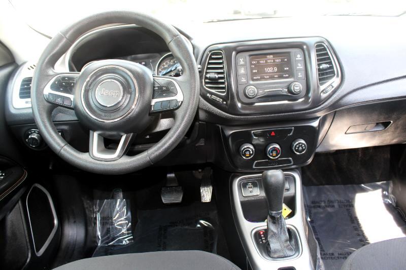 2018 Jeep Compass Sport photo 8
