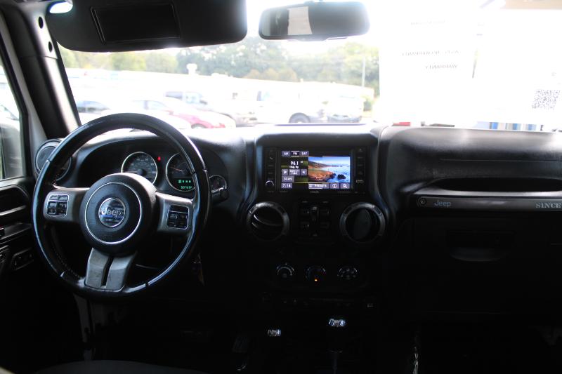 2017 Jeep Wrangler Unlimited Big Bear photo 7