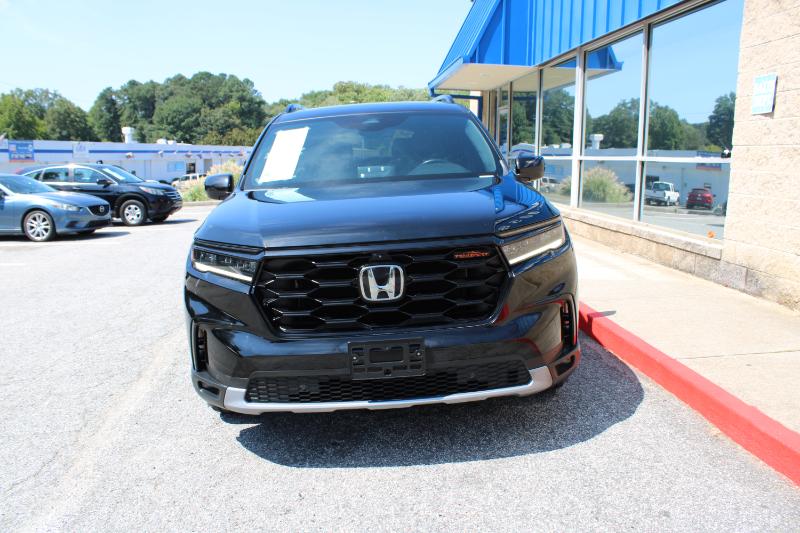 2025 Honda Pilot TrailSport photo 2