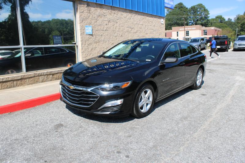 2020 Chevrolet Malibu LS photo 2