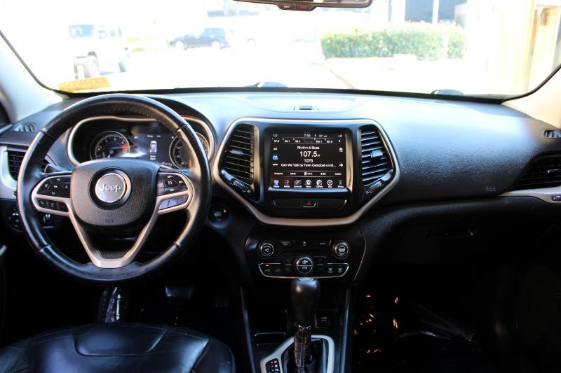 2017 Jeep Cherokee High Altitude photo 5