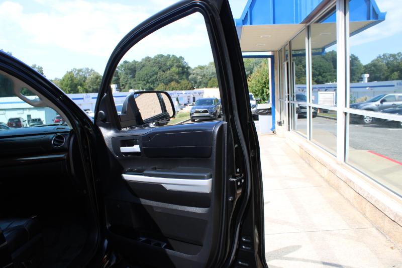 Toyota Tundra 4WD Limited CrewMax 5.5' Bed 5.7L (Natl) 2020