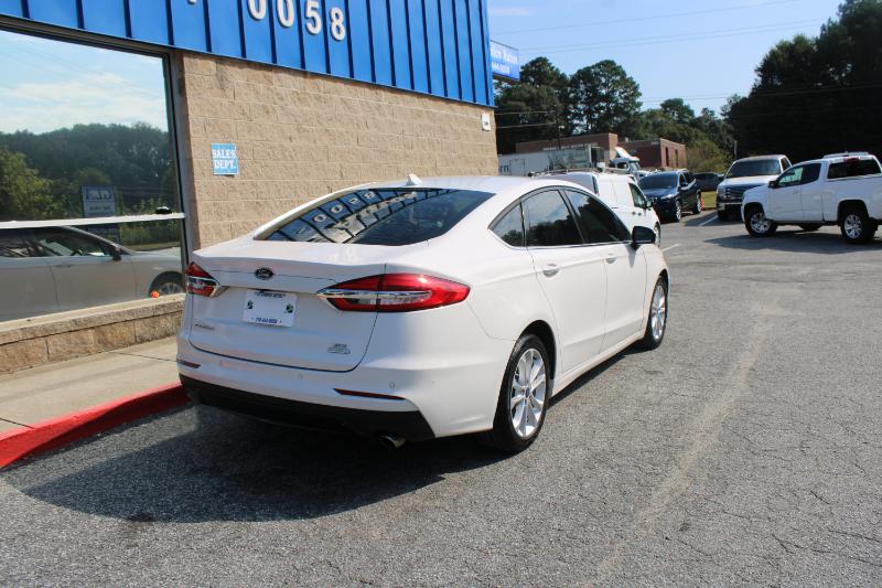 Ford Fusion SE FWD 2020