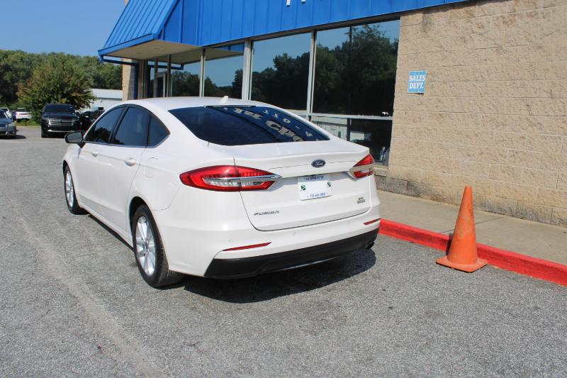 Ford Fusion SE FWD 2020