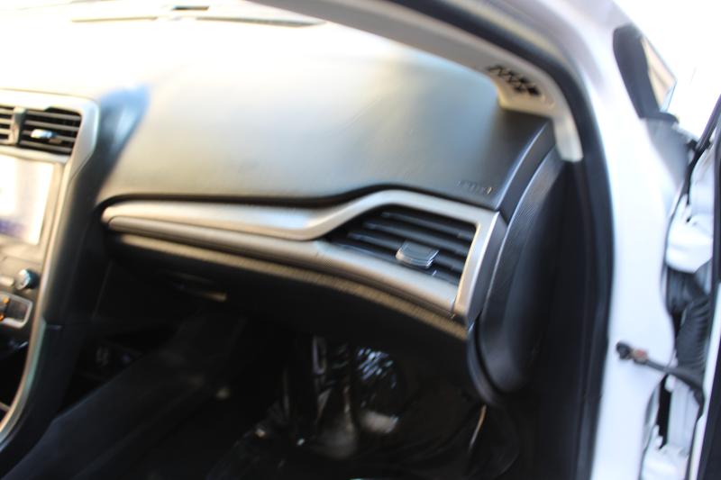 Ford Fusion SE FWD 2020