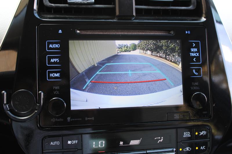 Toyota Prius Three Touring (Natl) 2017