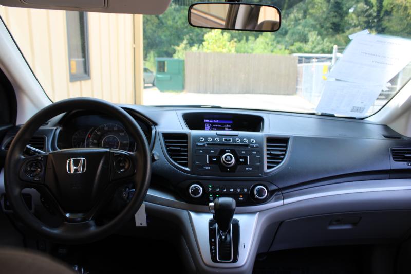 2013 Honda CR-V LX photo 8