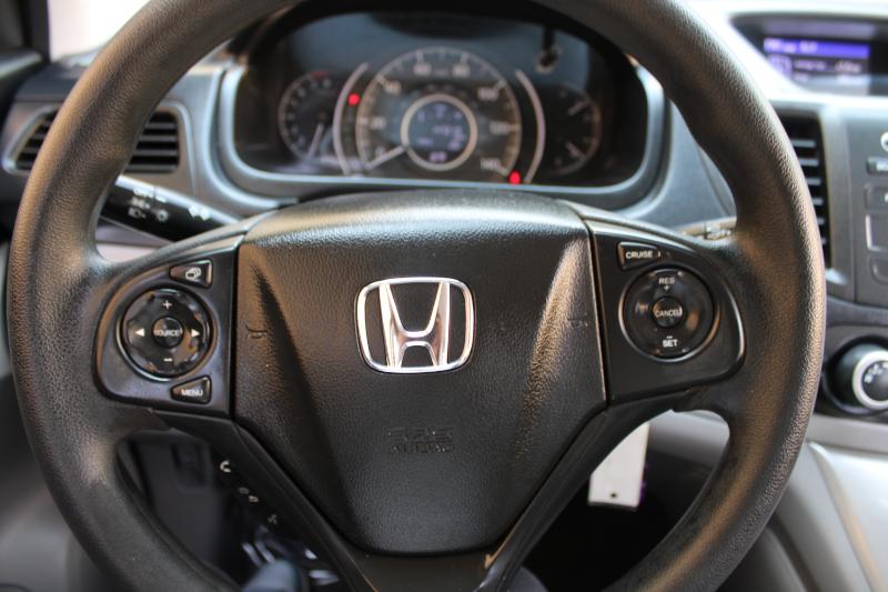 2013 Honda CR-V LX photo 9