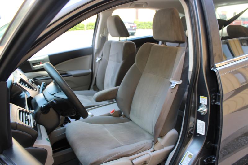 2013 Honda CR-V LX photo 11