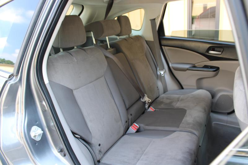 2013 Honda CR-V LX photo 12