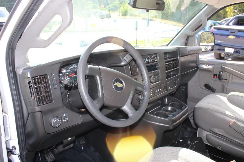 Chevrolet Express Cargo Van RWD 2500 135" 2019