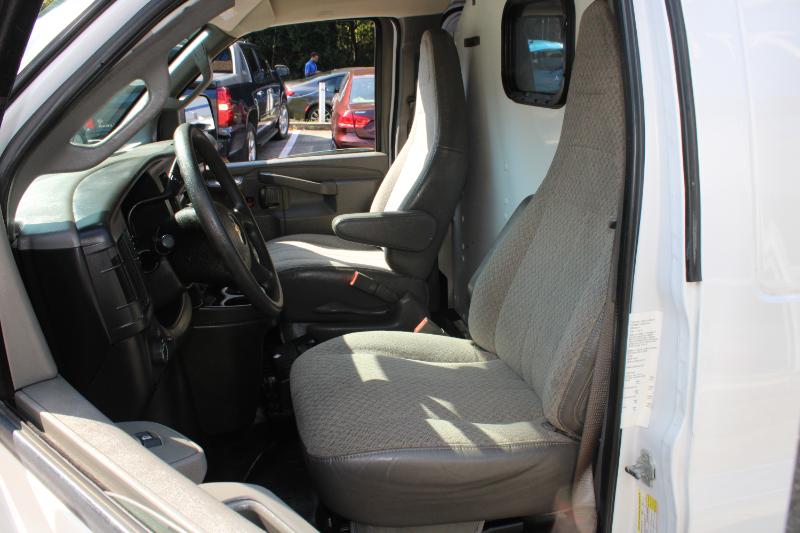 Chevrolet Express Cargo Van RWD 2500 135" 2019