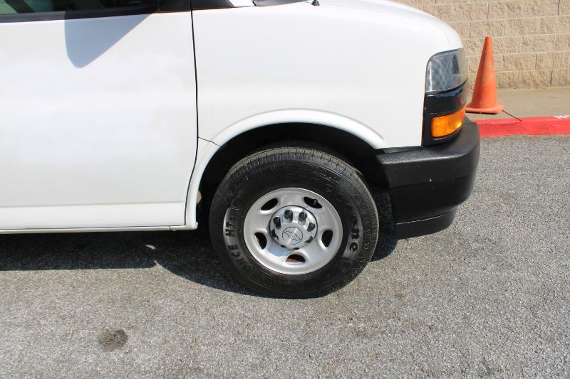 Chevrolet Express Cargo Van RWD 2500 135" 2019